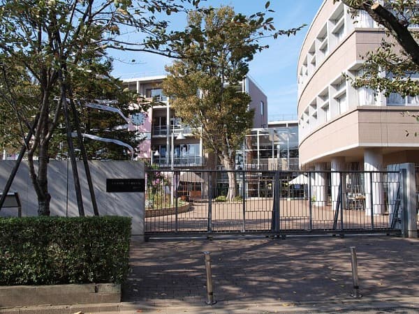 恵泉女学園中学・高等学校
