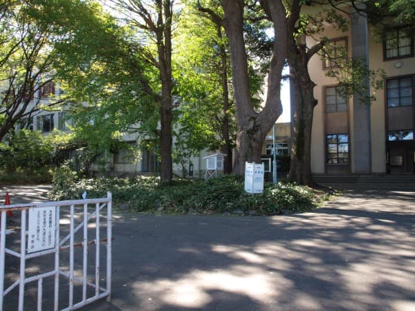 明治大学付属世田谷中学校・高等学校